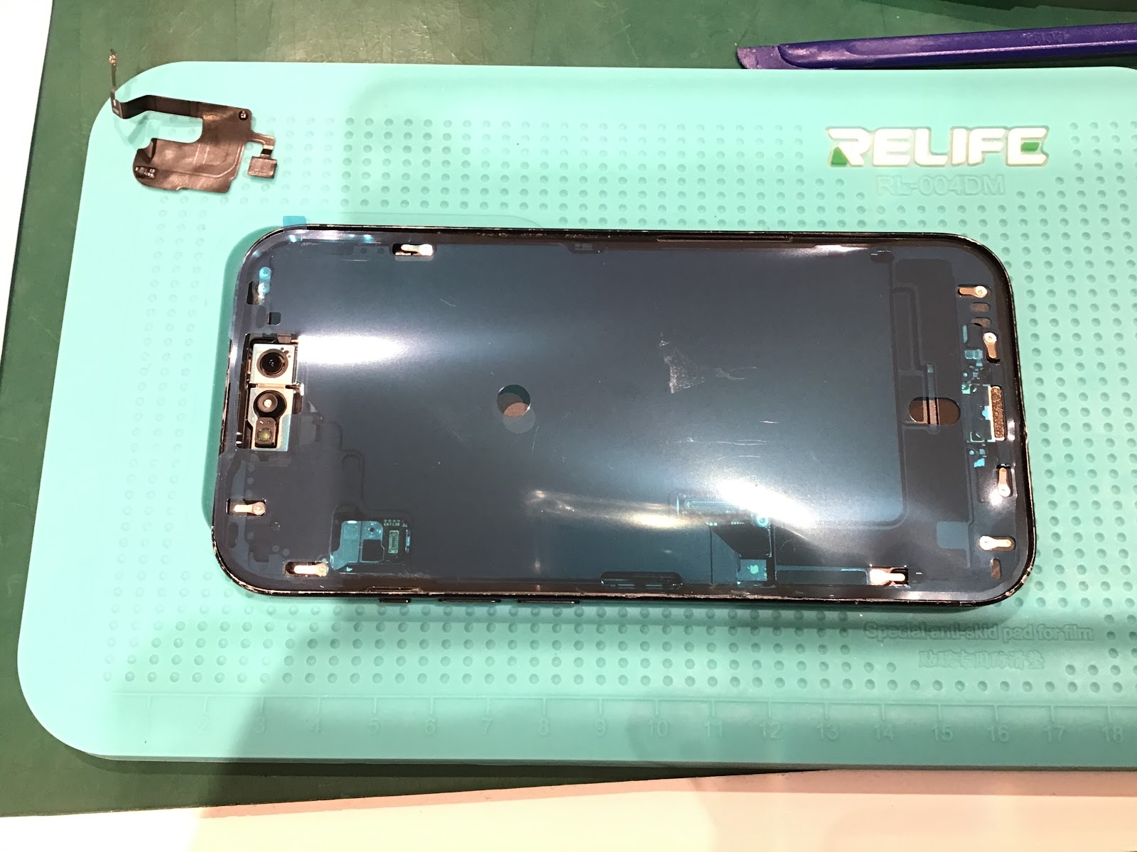 iPhone15の画面交換を承りました！【スマホ修理工房丸井錦糸町店】